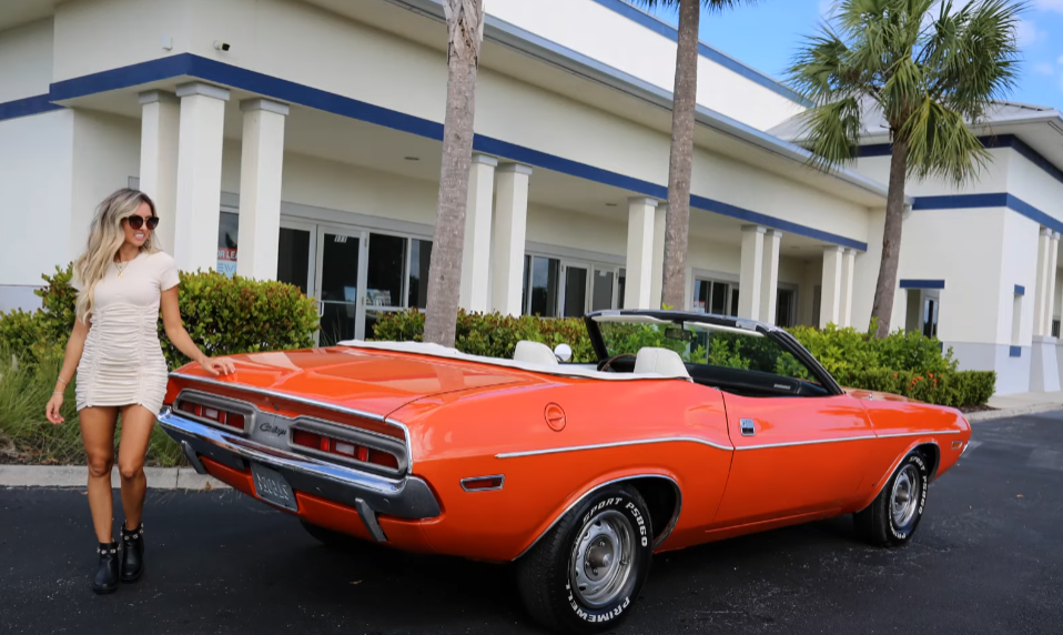 1971 Dodge Challenger Convertible.png