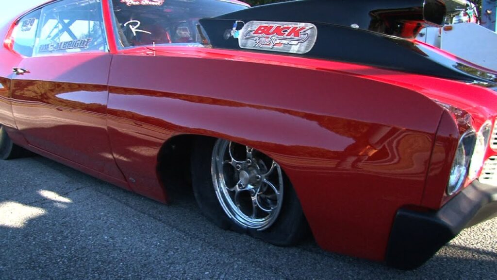 A-Chevelle-Hangs-Throttle-and-Blows-Tires-at-150-mph-1024x576.jpg