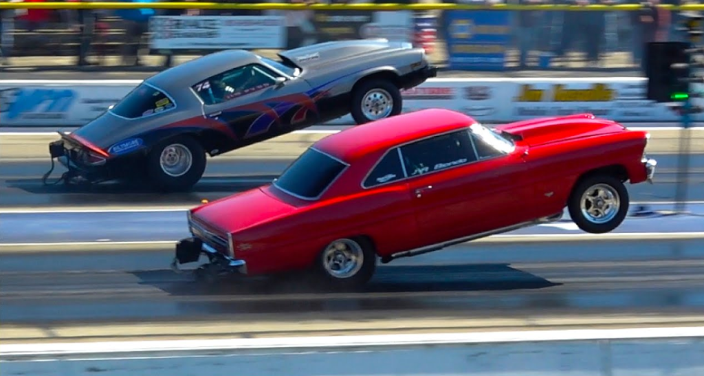 Classic-American-Muscle-Cars-Racing-1-1024x547.png