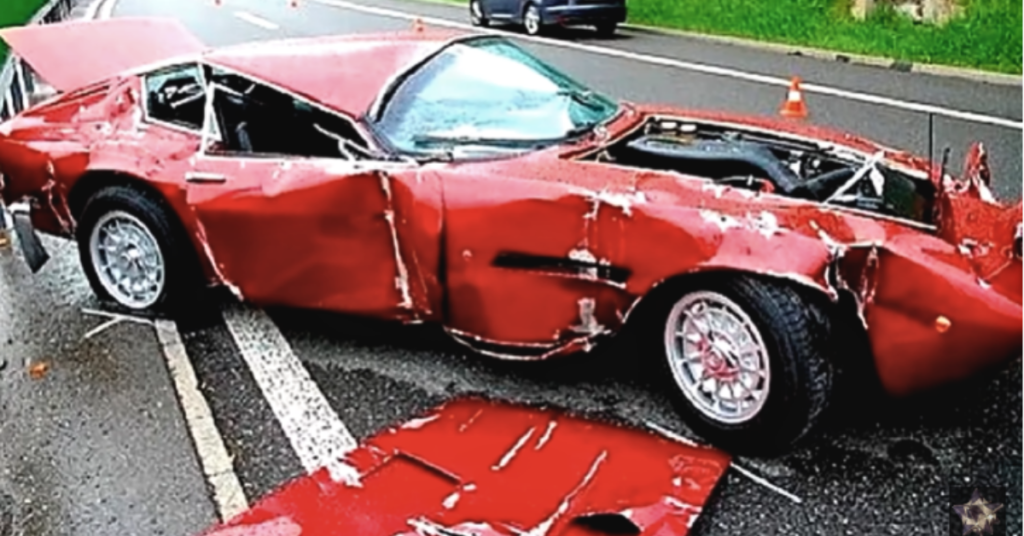 Crashed-Classic-Cars-and-a-Few-Vettes-1-1024x536.png