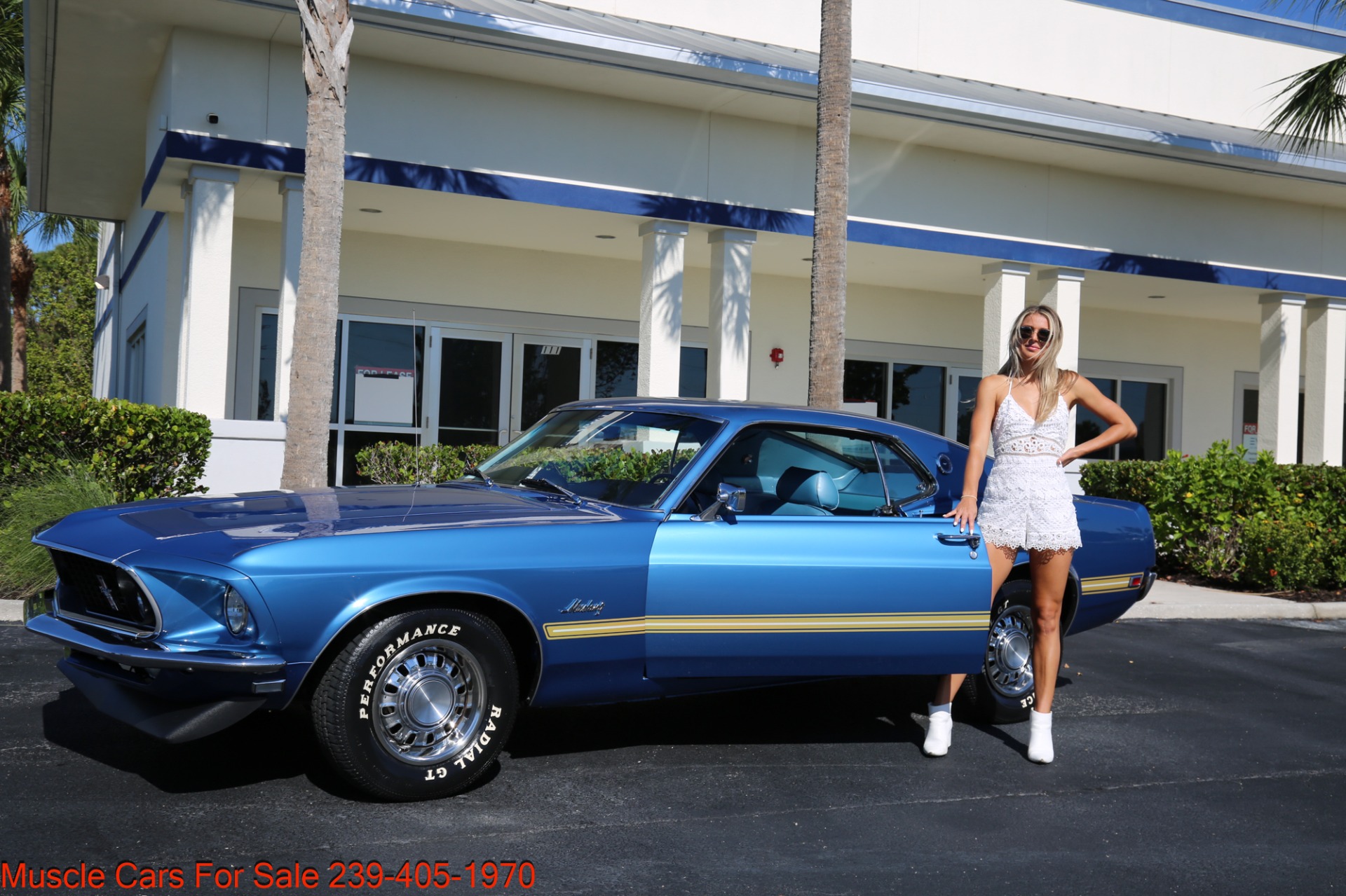 Used-1969-Ford-Mustang-V8-Fastback (8).jpg
